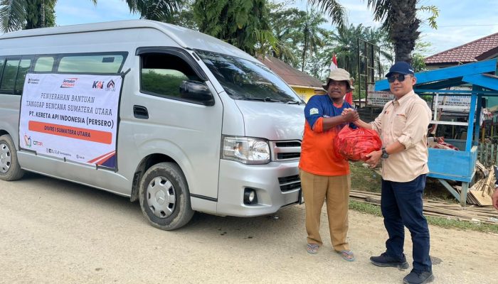 KAI Sumut Salurkan Ratusan Paket Sembako untuk Korban Banjir Bandang Aceh Tamiang dan Langsa