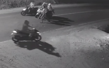 Kasus pembegalan terhadap wanita muda di Deli Serdang, korban dibegal saat hendak pergi kerja oleh komplotan pelaku bersenjata tajam.