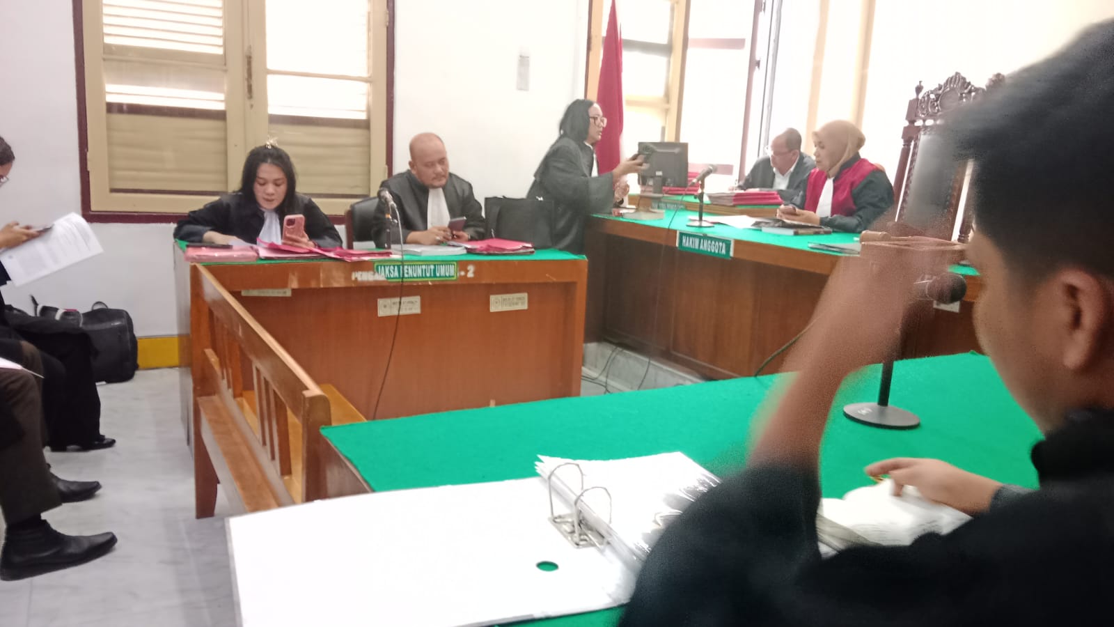 Regar dituntut 12 tahun penjara