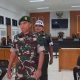 Sersan Mayor Tengku Dian Anugrah menjalani sidang tuntutan kasus pembunuhan berencana terhadap istrinya di Pengadilan Militer I-02 Medan.