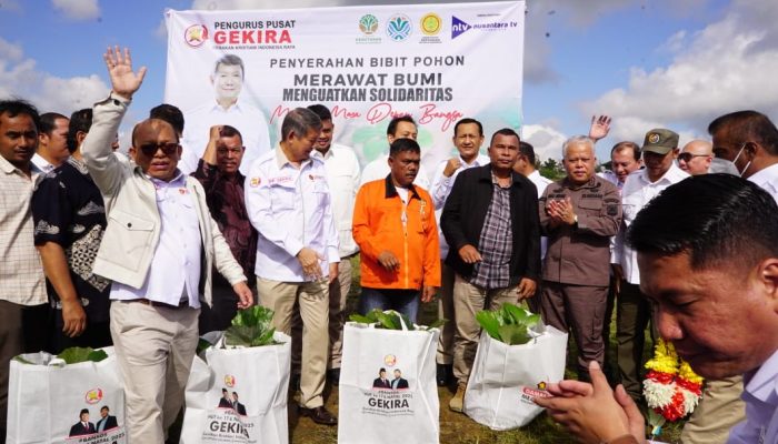 Kejaksaan Dukung Gerakan Merawat Bumi di Tarutung, Tanam 1 Juta Pohon untuk Cegah Kerusakan Lingkungan