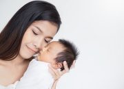 Wajib Baca! Cara Efektif Menjaga dan Merawat Bayi Baru Lahir