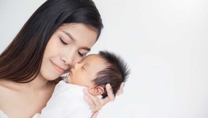 Wajib Baca! Cara Efektif Menjaga dan Merawat Bayi Baru Lahir