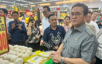 Bulog Sumut Dampingi Mendag RI Sidak di Pasar Gambir dan Ritel Modern Kota Tebing Tinggi