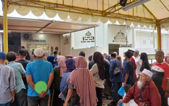1.000 Porsi Bubur Sop Masjid Raya Al Mashun Diserbu Warga Saat Ramadan, Warisan Kesultanan Deli yang Menghidupkan Kenangan