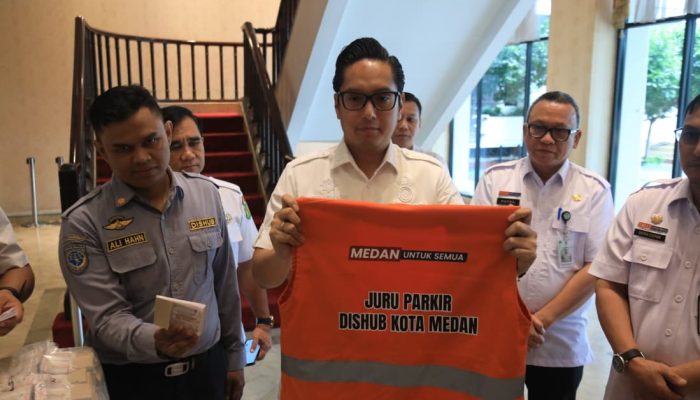 Rico Waas Batalkan Tarif Parkir Peninggalan Bobby, Kini Resmi Terbitkan Perwal Nomor 9 Tahun 2026