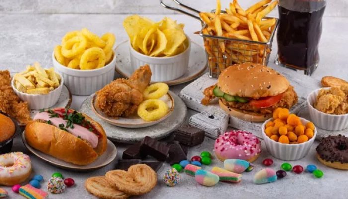 Daftar 10 Menu yang Perlu Kamu Hindari Saat Berbuka Puasa