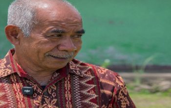 Viral Guru Honorer Kupang Barat Digaji Rp223 Ribu, Berangkat Sekolah Nebeng Truk demi Mengabdi