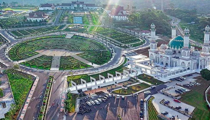 Masjid Agung Syahrun Nur Jadi Ikon Wisata Religi di Sipirok, Tapanuli Selatan