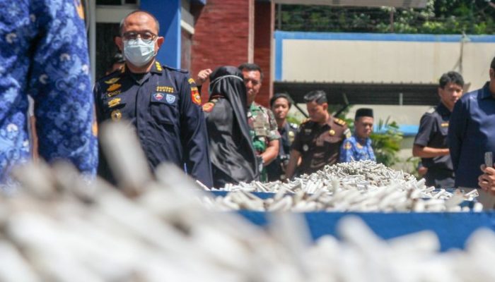 AMMP Desak KPK Transparan Ungkap Mafia Cukai Rokok Ilegal di Jawa Timur