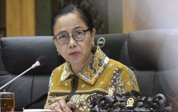 DPR Tolak Wacana Sekolah Daring 2026, Esti: Risiko Learning Loss Mengintai