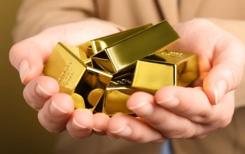 Harga Emas Terkoreksi