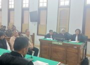 Sidang dugaan korupsi BBM Medan Polonia di Pengadilan Tipikor Medan dengan tiga terdakwa di kursi pesakitan.