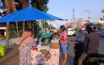Jongkong Khas Mandailing Natal Diserbu Warga Medan Saat Ramadan, Pedagang Raup Berkah Musiman