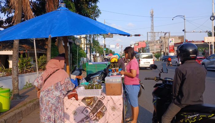 Jongkong Khas Madina Diburu Warga Medan Saat Ramadan, Takjil Tradisional Ini Hanya Muncul Setahun Sekali