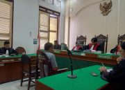 Eks pejabat Dishub Pematangsiantar Tohom Lumbangaol saat menjalani sidang vonis kasus pungli parkir RS Vita Insani di Pengadilan Tipikor Medan.