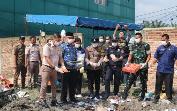 Karantina Sumut Musnahkan 5 Ton Mangga Ilegal dari Vietnam dan Buah Sayur Ilegal dari Malaysia