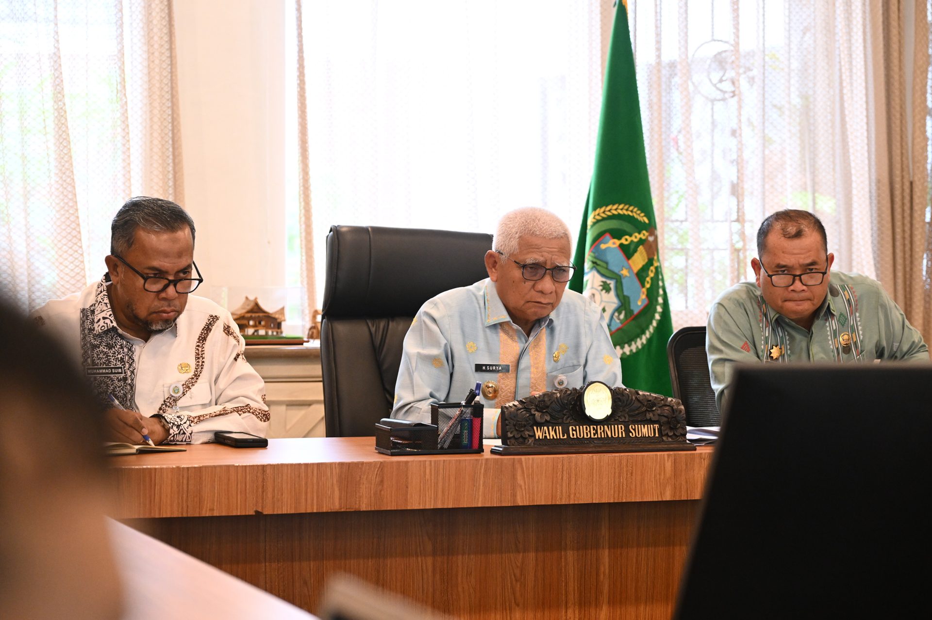 Wagub Sumut Surya mengikuti sosialisasi penyesuaian dana TKD 2026 bersama Mendagri Tito Karnavian secara virtual.