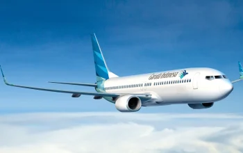 Saham PT Garuda Indonesia GIAA Terbang Dekati Auto Reject Atas