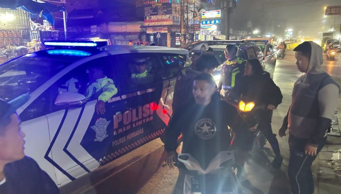Sat Lantas Polres Humbahas Gerak Cepat Bubarkan Kerumunan Remaja Diduga Balap Liar
