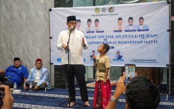 Kunjungi Masjid Baiturrahman, Wali Kota Medan Ajak Generasi Muda Jadikan Masjid Sebagai Benteng Menghalau Bahaya Gadget dan Narkoba