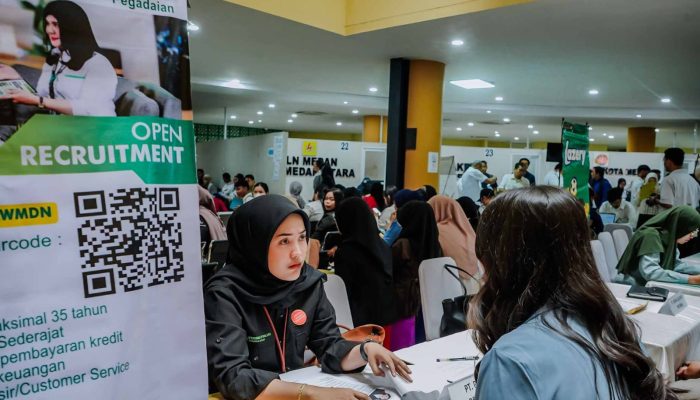 Ratusan Pencari Kerja Padati Rabu Walk In Interview