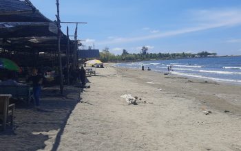 Fasad Potensi Kawasan Wisata Ujong Blang, Tarik Pukat Nelayan Tontotan Wisatawan