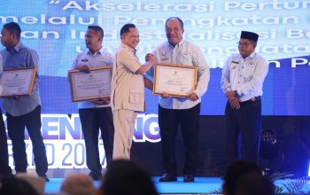 Bupati Asahan Terima Penghargaan dari Mendagri