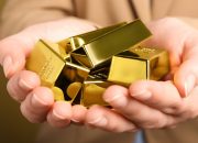 Harga Emas Spot Turun 0,3% Bertengger di Level US$4.694,26 Per Ons