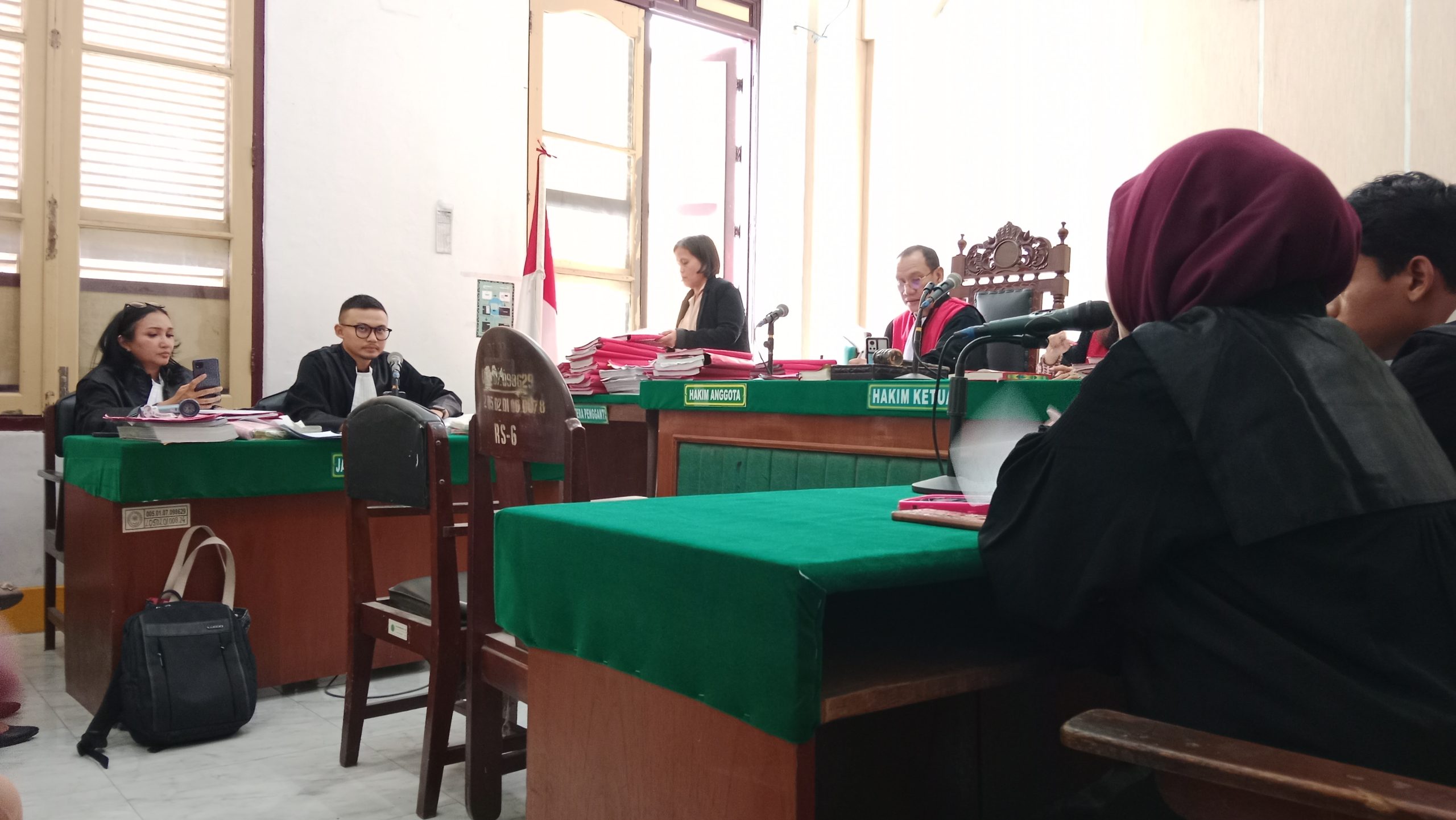 roket parasut Belawan