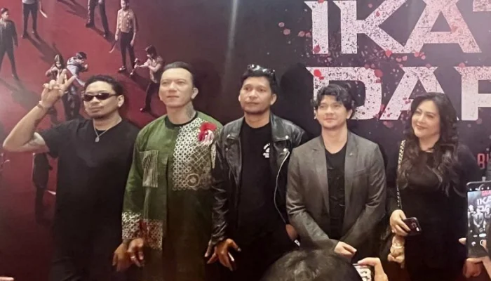 Iko Uwais Angkat Pencak Silat Lewat Film “Ikatan Darah”, Siap Tayang 30 April 2026