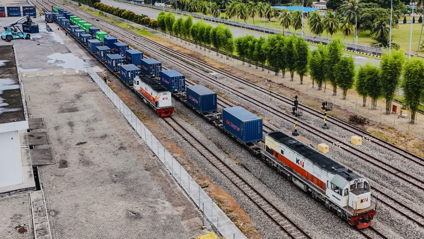 angkutan barang KAI Sumut