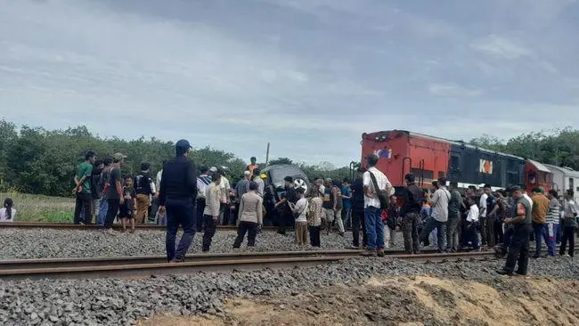 kecelakaan kereta bekasi 2026