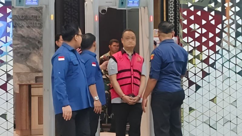 Riza Chalid tersangka korupsi Petral