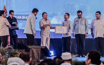 Wujudkan Kepedulian Antar-Daerah, Medan Terima Penghargaan dari Mendagri