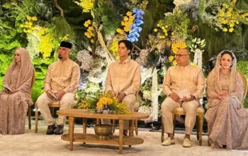 Adu Gaya Maia Estianty vs Mulan Jameela di Pengajian El Rumi, Kompak Pakai Nude!