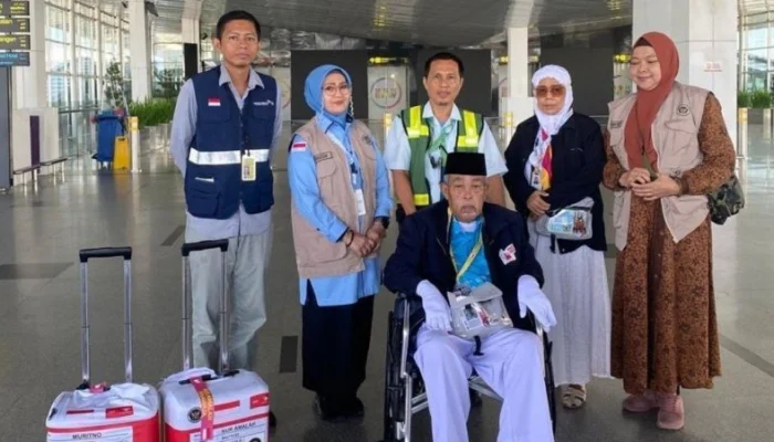 PPIH Medan Pulangkan Calon Jemaah Haji Asal Embarkasi Solo Setelah Jalani Perawatan