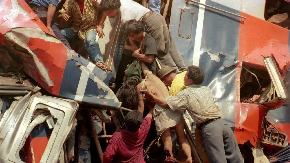 kecelakaan kereta bekasi 2026