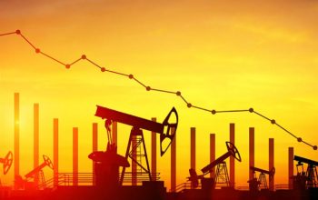 Harga Minyak Mentah Melemah Efek Blokade AS di Selat Hormuz: Brent Turun 76 Sen dan WTI Terkoreksi US$1,63