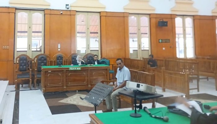 Mantan Kabag Pemerintahan Mandailing Natal Didakwa Korupsi Laporan Fiktif