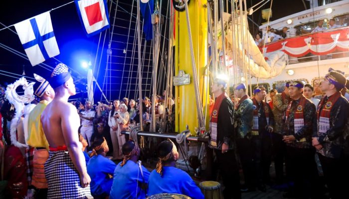 Wali Kota Kenalkan Medan Sebagai Kota Multikultural di Deck Reception ASEAN Plus Cadet Sail 2026