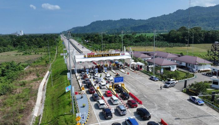 587.310 Kendaraan Lintasi Jalan Tol Trans Sumatera Selama Libur Paskah
