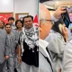 9 WNI relawan Global Sumud Flotilla saat bersama KJRI Istanbul usai ditahan Israel dalam perjalanan menuju Gaza.