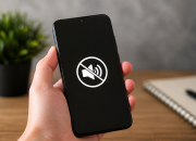 HP tidak ada suara ditandai dengan ikon mute pada layar smartphone saat mengalami masalah speaker