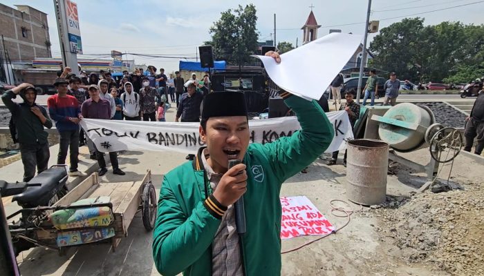 PW HIMMAH Sumut Demo di Polda, Desak Kapolri Tolak Banding PTDH Kompol Dedi Kurniawan