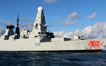 Kapal Perang HMS Dragon