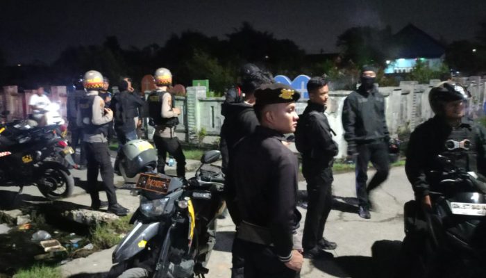 Tawuran Antar Warga dan Ormas Pecah di Sicanang Belawan, Polisi Amankan Pelaku Bersenjata Tajam