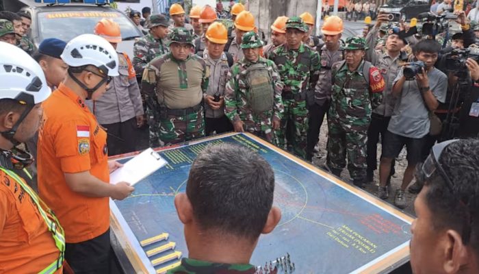 Jenazah Dua Pendaki Singapura Ditemukan, Gunung Dukono yang Masih Erupsi Sulitkan Evakuasi