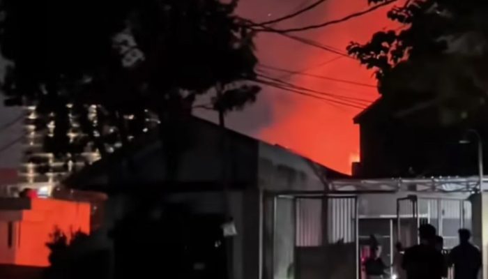 Rumah Anisa Rahma Ludes Terbakar, Alhamdulillah! 3500 Al-Quran Ditemukan Tetap Utuh