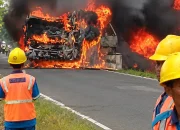 kecelakaan bus ALS Muratara yang menewaskan 16 korban akibat tabrakan dengan truk tangki di Jalan Lintas Sumatera Sumatera Selatan